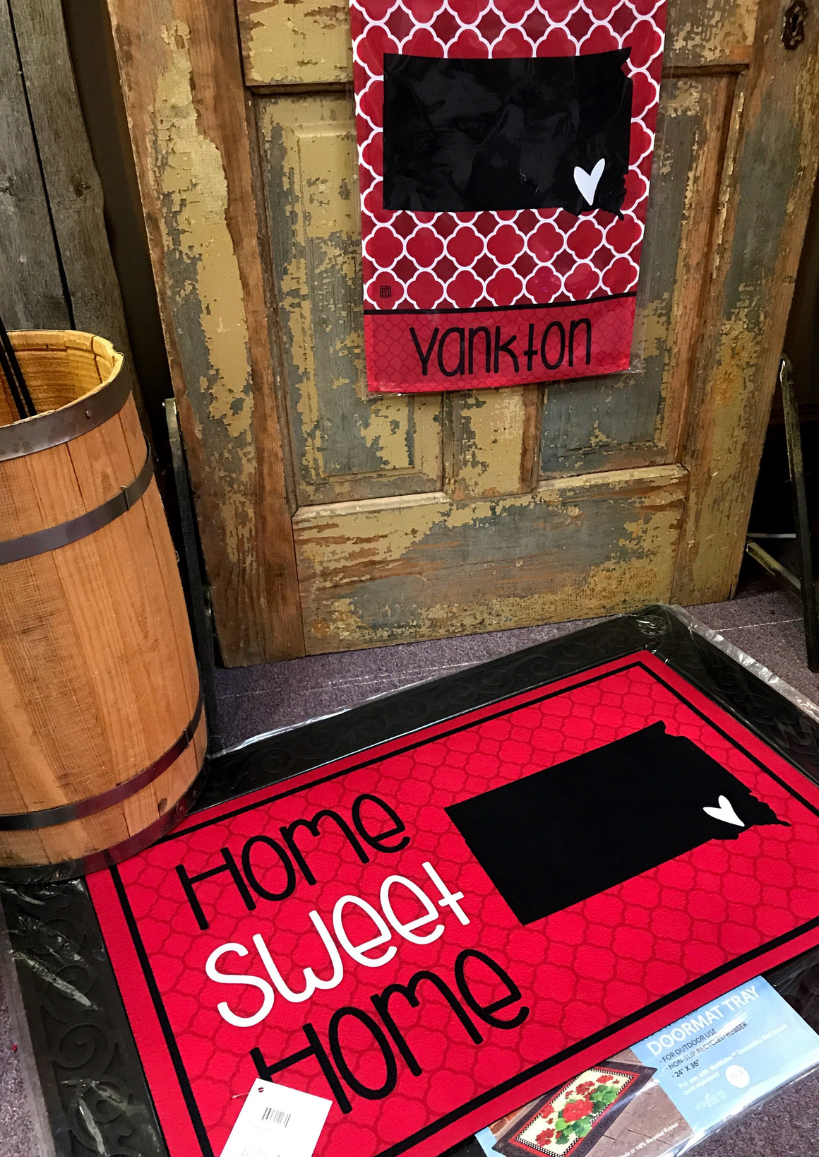 Garden Flags & Welcome Mats
