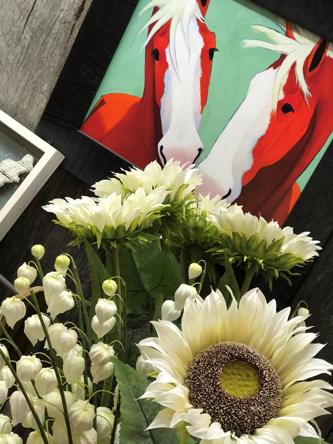 There is no place like home! Beautiful things to make you happy in your nest. 